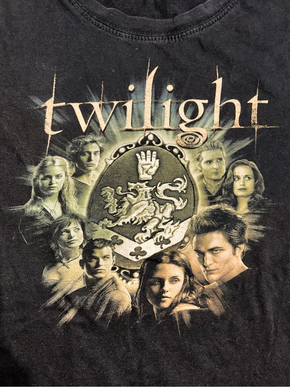 Women’s Medium Vintage Twilight Are You Afraid? Black Graphic Short Sleeve